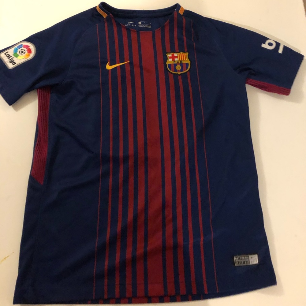 Nike dri-fit Messi fc Barcelona jersey 2017